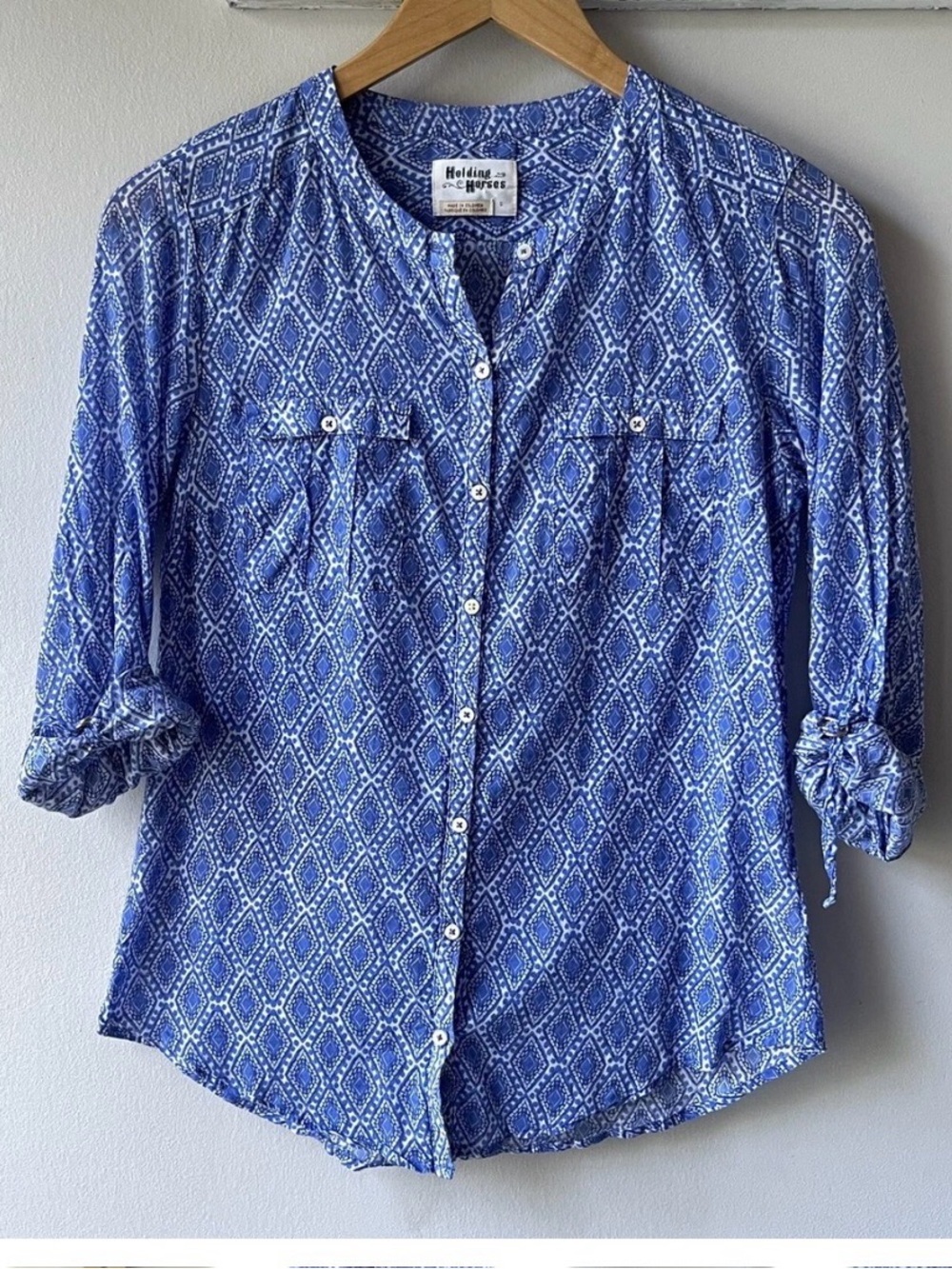 Anthropologiie - HOLDING HORSES Blue Diamond-Print Button Front Top